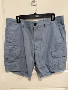 Michael Kors Men's Mid Rise Flat Front Cargo Shorts Light Blue Sz 36